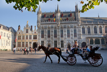 Hôtel de Ville et le Franc de Bruges